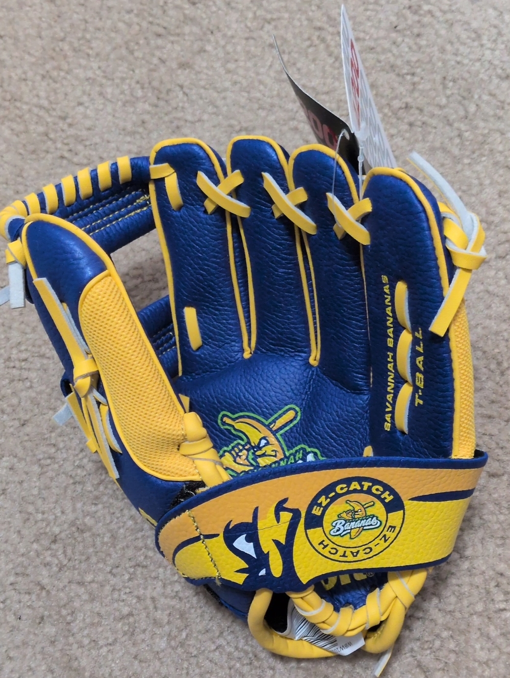 Wilson Savannah Bananas T-Ball Glove 10"